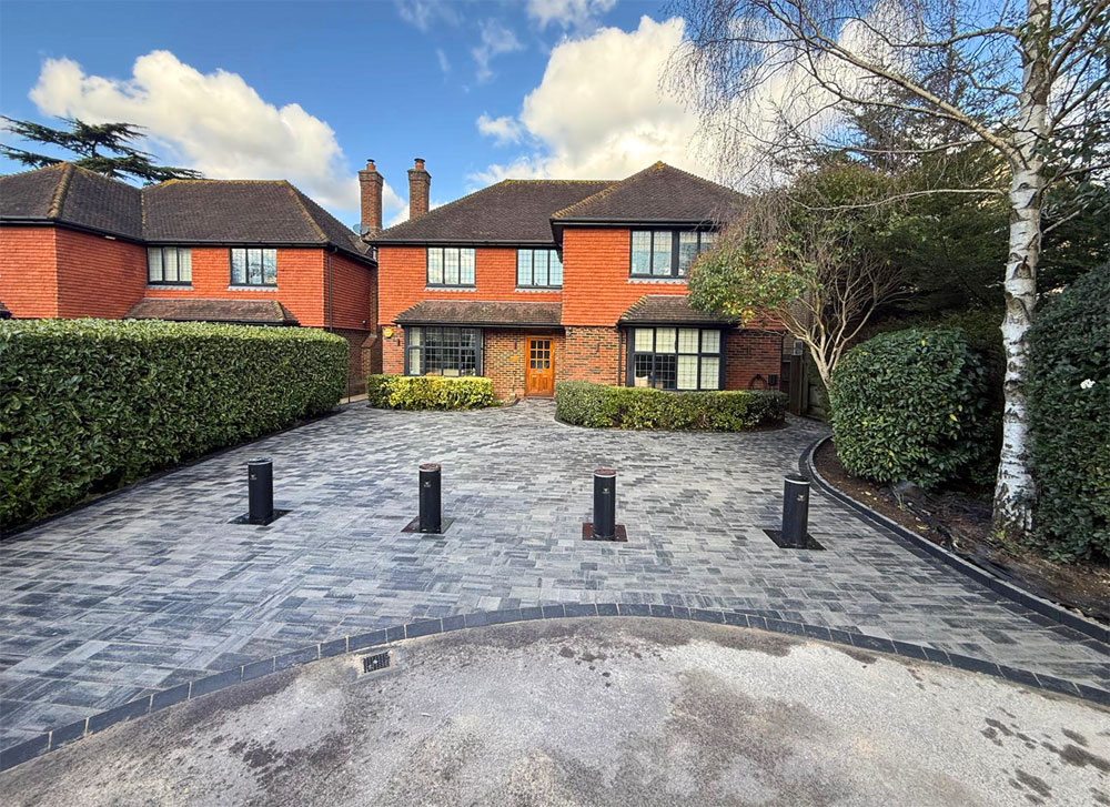 Contemporary block paving driveway