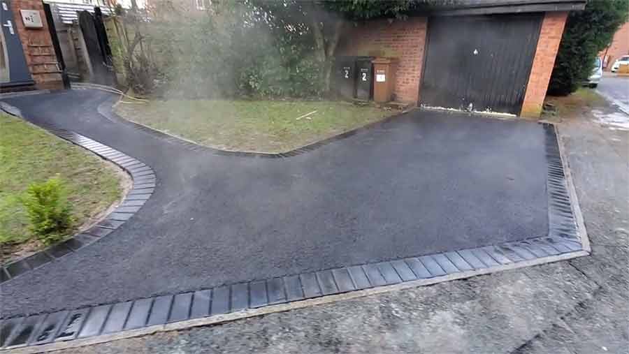 Tarmac Driveways example 1